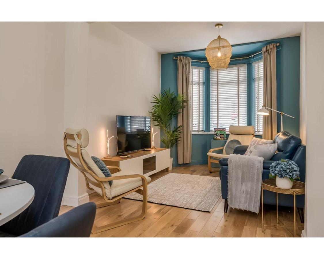 Central Belfast Apartments Chic Luxe R&R Εξωτερικό φωτογραφία