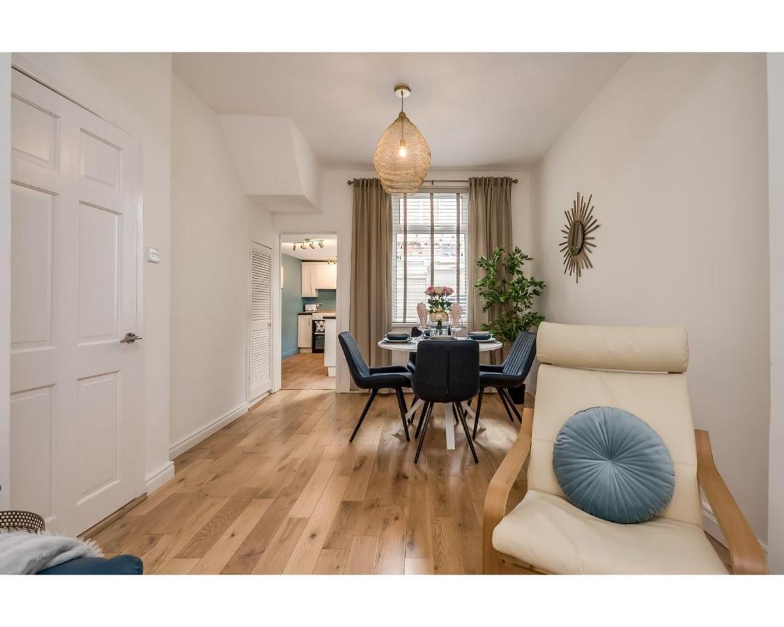 Central Belfast Apartments Chic Luxe R&R Εξωτερικό φωτογραφία