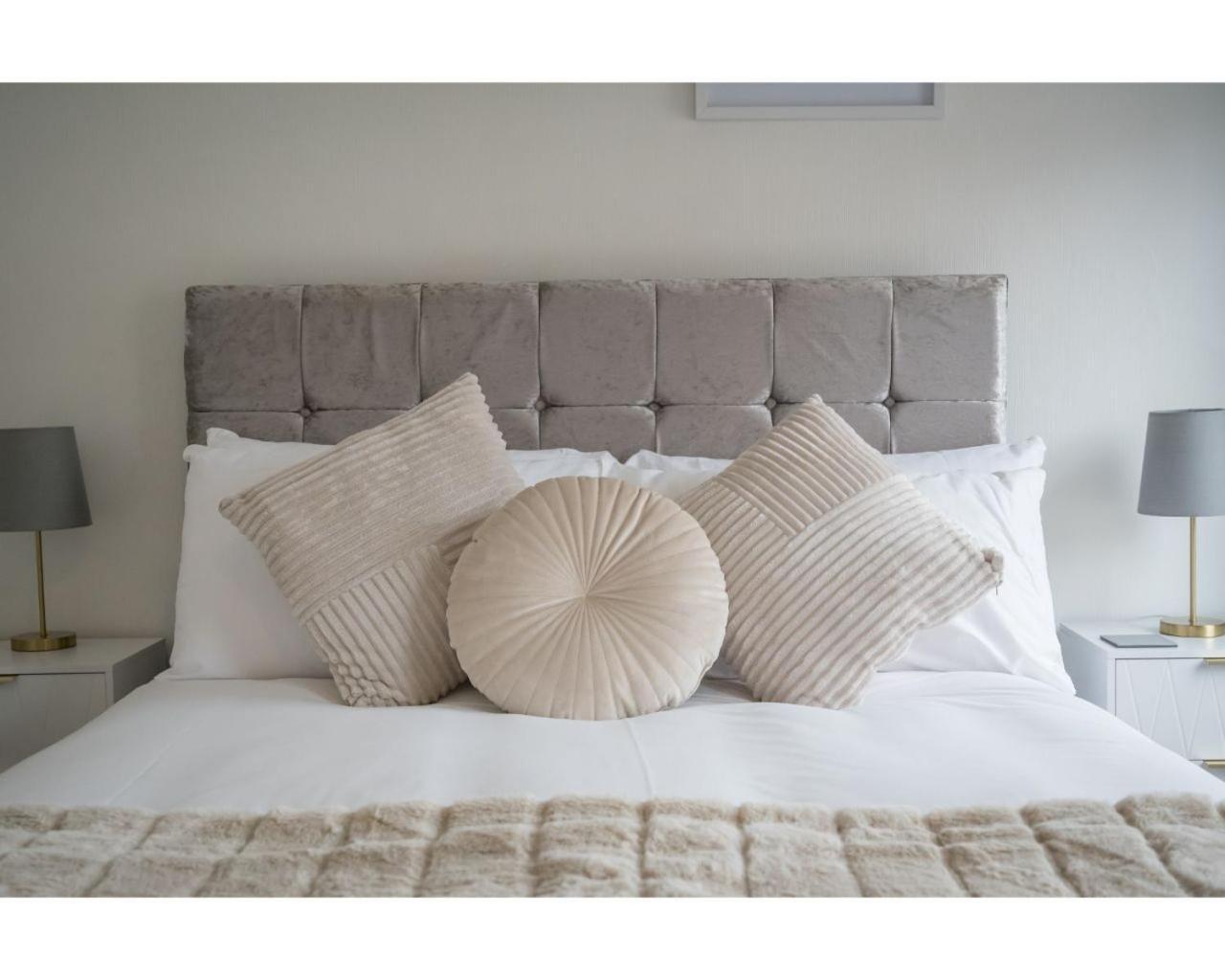 Central Belfast Apartments Chic Luxe R&R Δωμάτιο φωτογραφία
