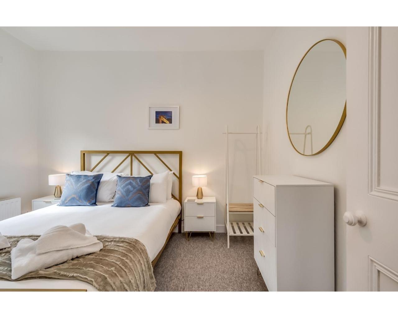 Central Belfast Apartments Chic Luxe R&R Δωμάτιο φωτογραφία