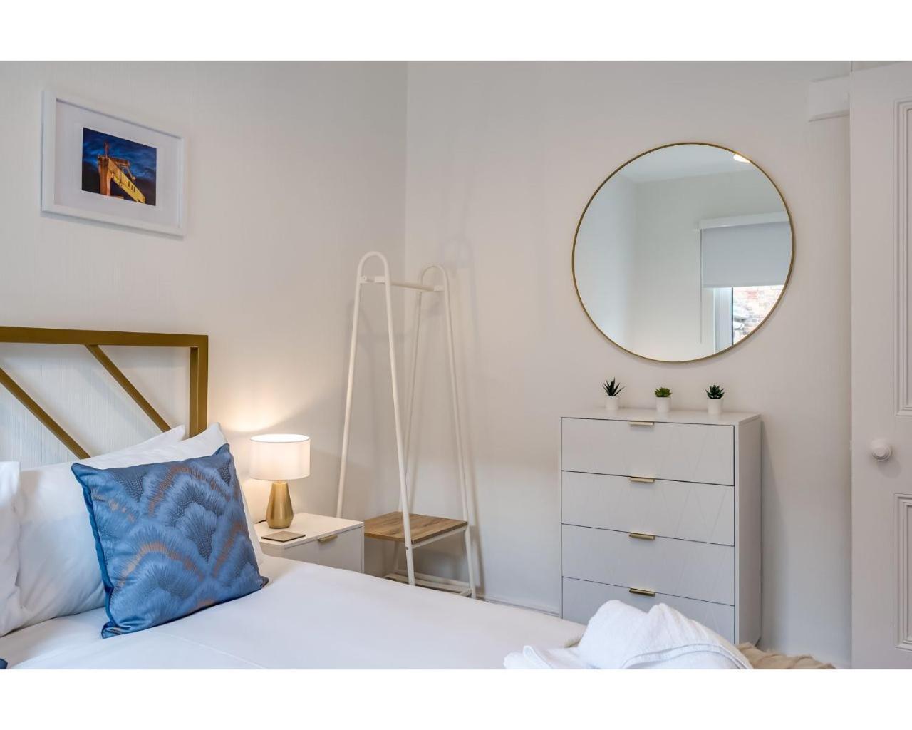 Central Belfast Apartments Chic Luxe R&R Δωμάτιο φωτογραφία
