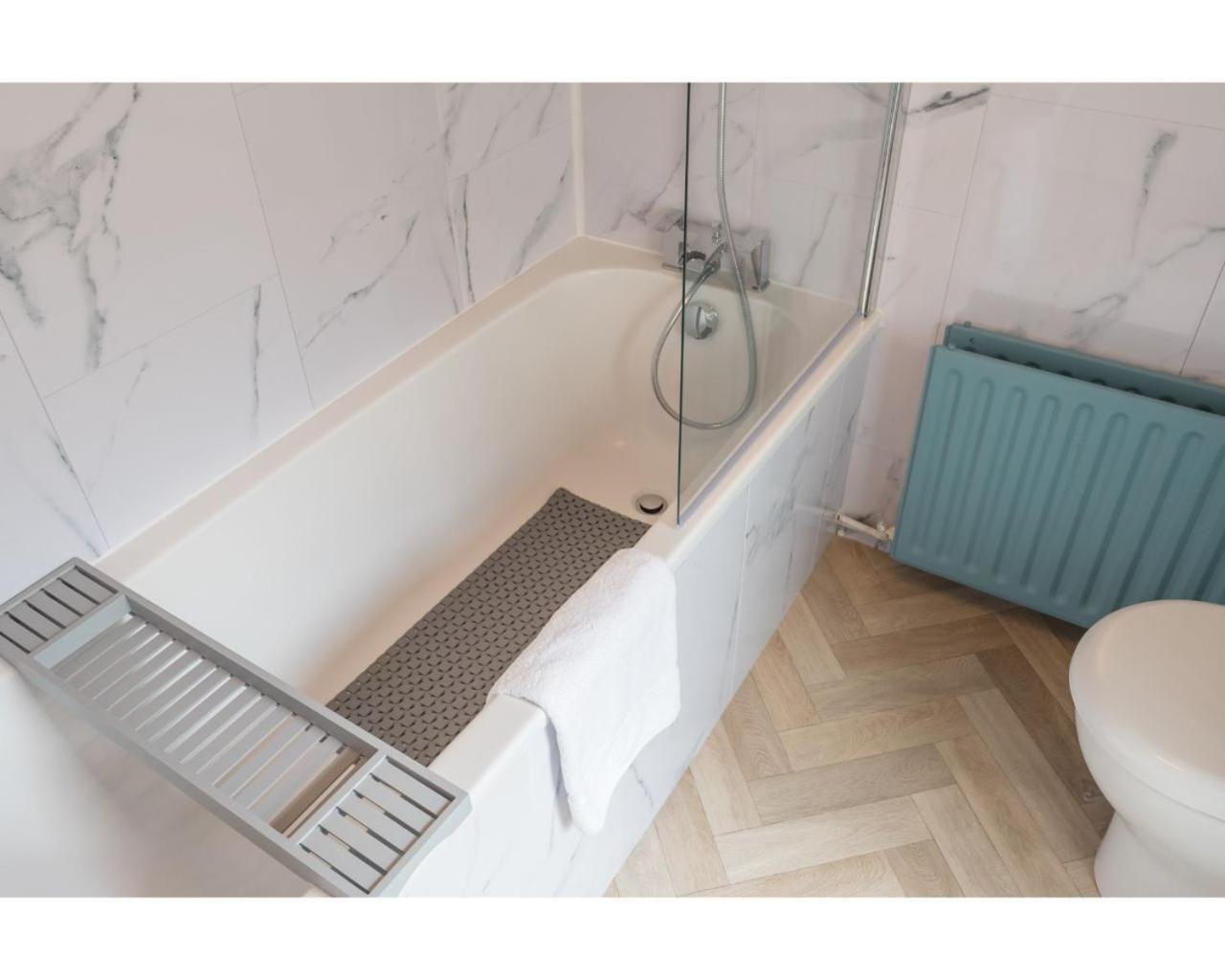 Central Belfast Apartments Chic Luxe R&R Δωμάτιο φωτογραφία